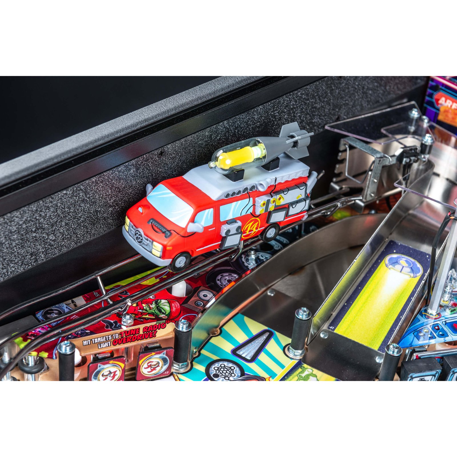 Foo Fighters Premium Pinball Machine by Stern