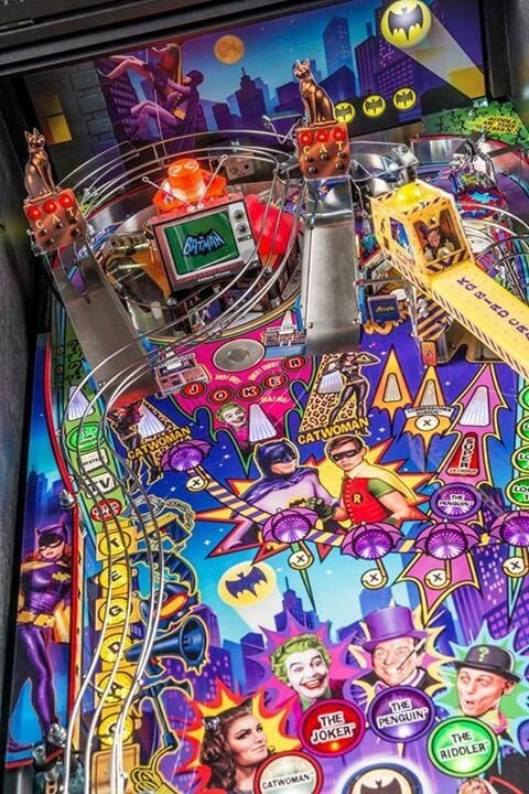 Batman 66 Premium Pinball Machine by Stern