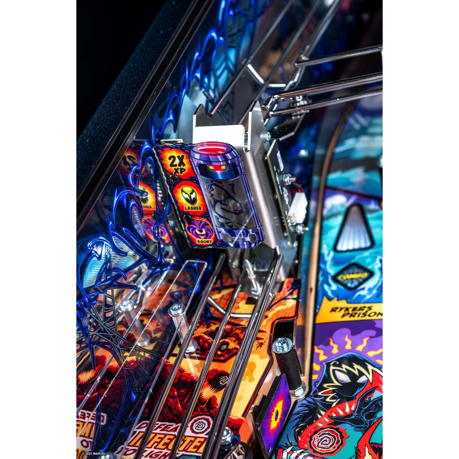 Venom Limited Edition Pinball Machine by Stern