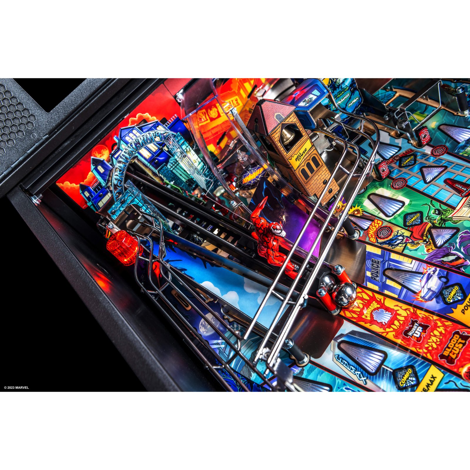 Venom Premium Pinball Machine by Stern